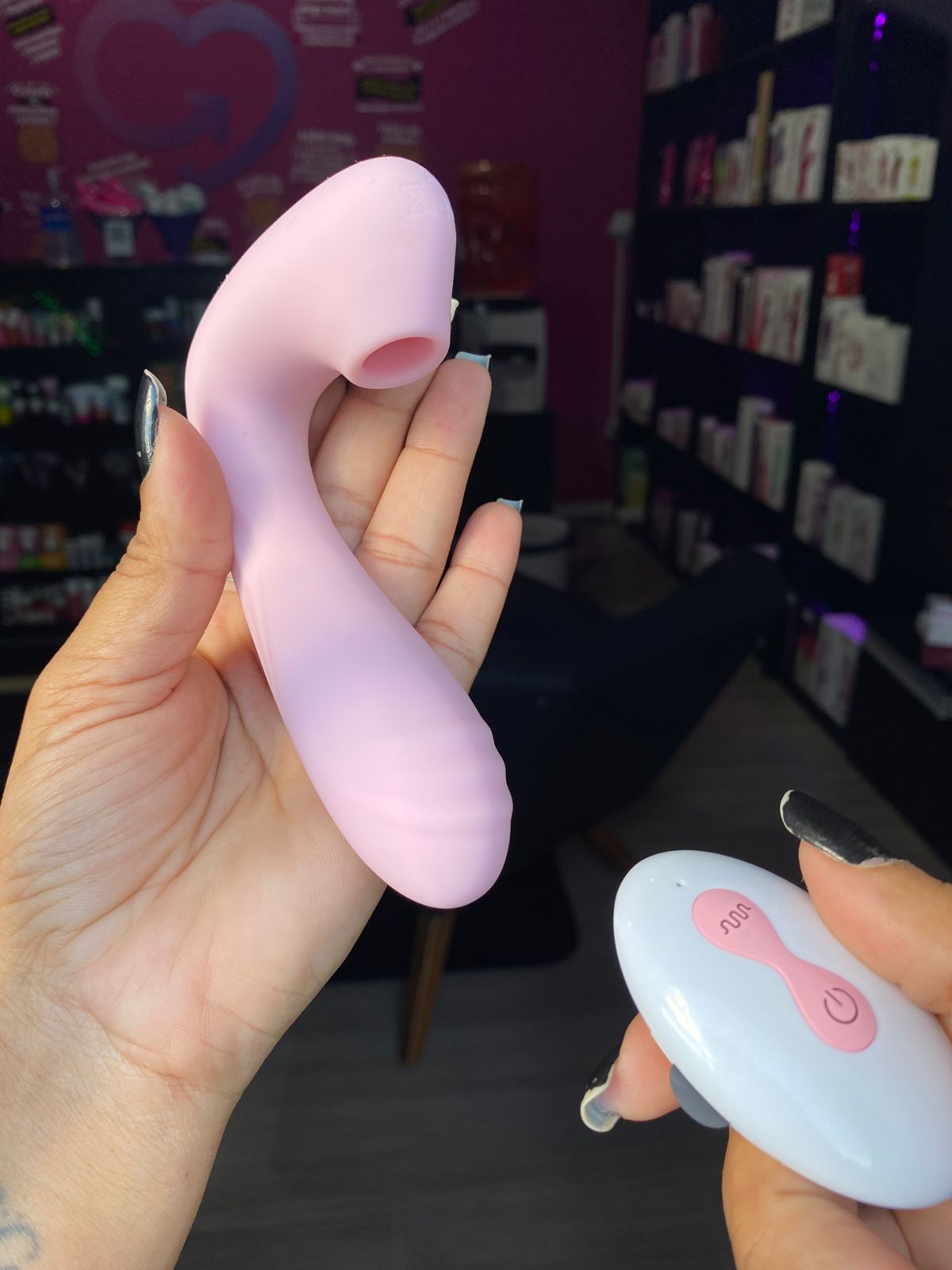 V1br4d0r calcinha com pulsação no cl1t0r1s 10 intensidades (1063) recarregável