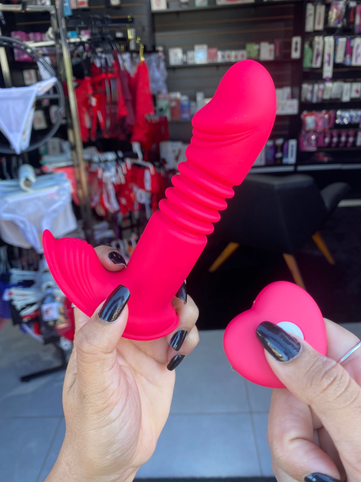Vibrador Calcinha Vai e Vem com Aquecimento e Controle sem Fio (1505) Recarregável — comprar com embalagem discreta na iFody