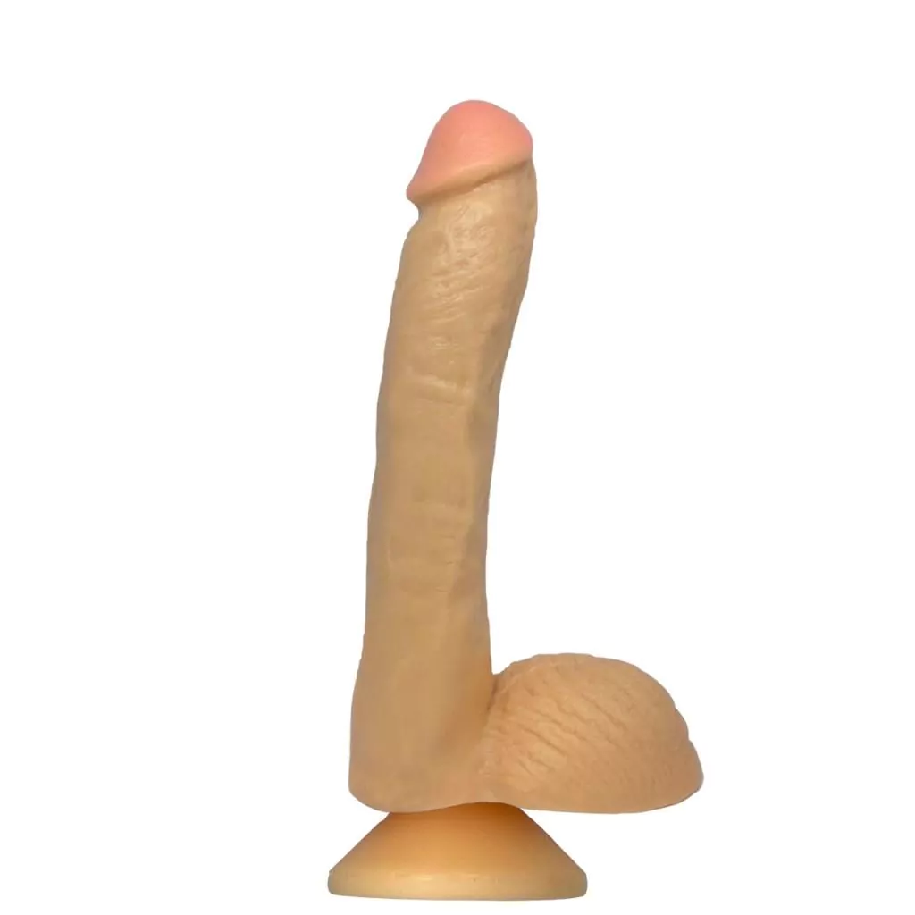 Pedro Pênis Super Realistico Maciço com Escoto e Ventosa 22 x 4,5 cm em Cyberskin