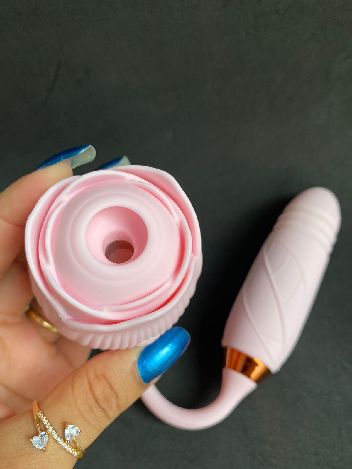 Rosa do Tesão (GOZ by iFody) — Vibrador 2 em 1 Recarregável | Ponto G Vai e Vem + Pulsação Clitoriana — foto 3