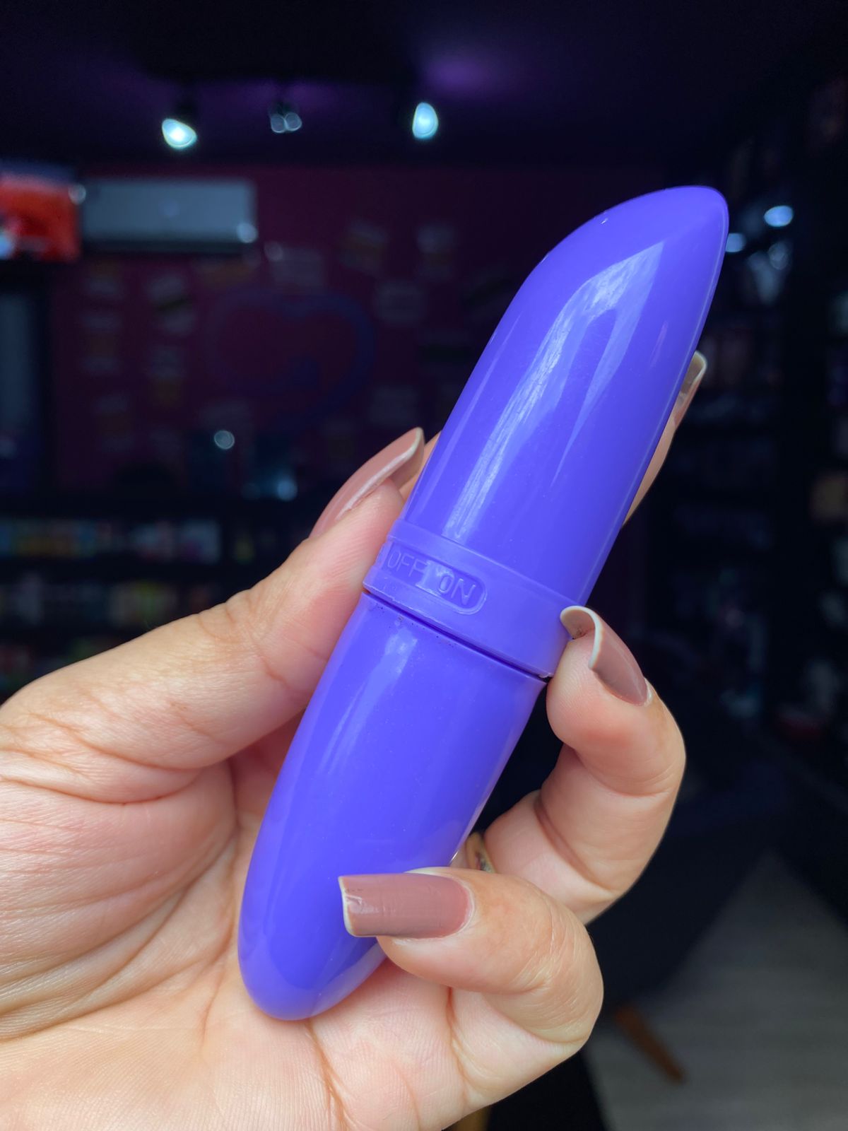 Batom do Pr4z3r -V1BR4D0R em formato de batom 01 intendidade (001) pilha