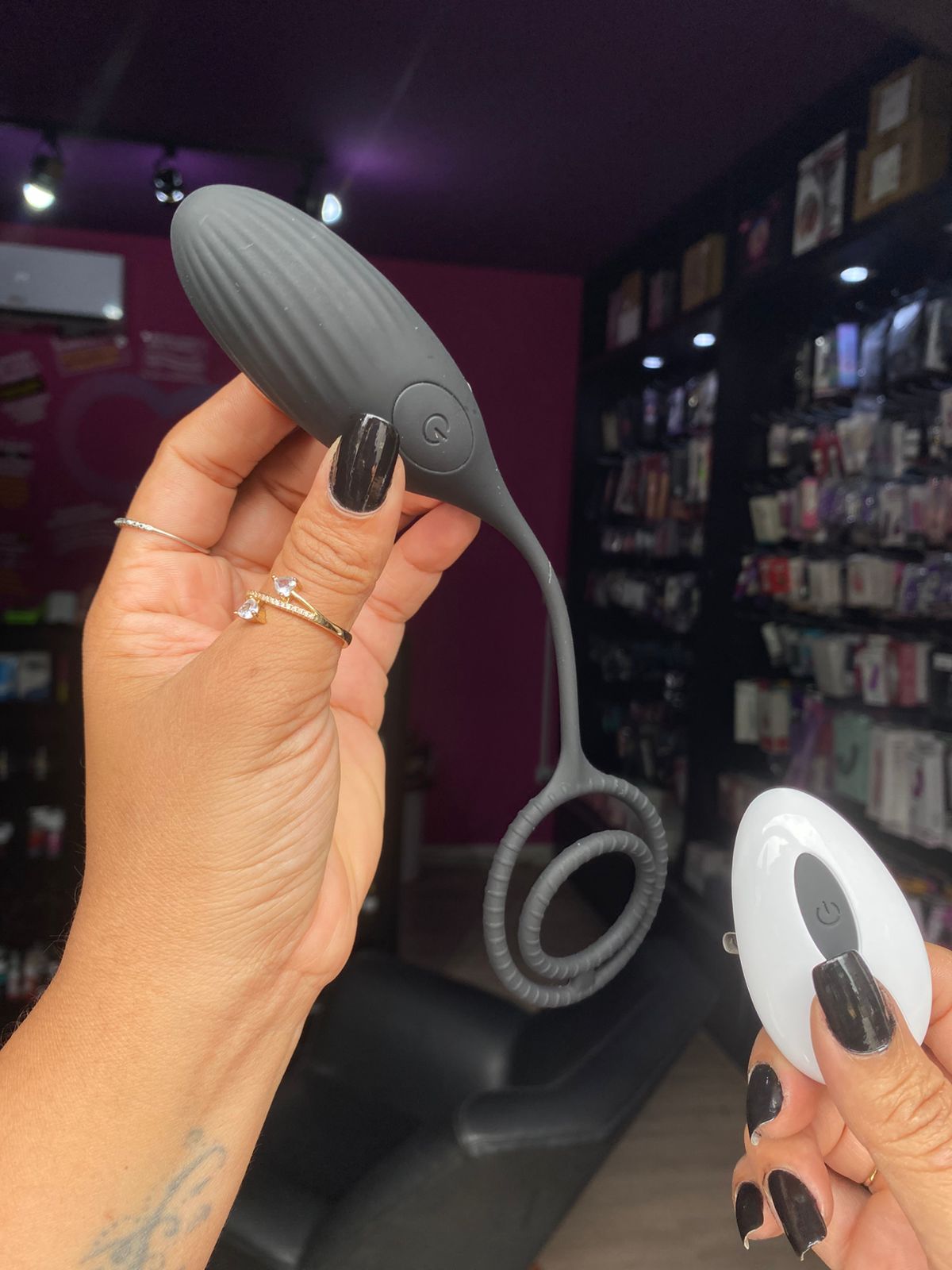 Anel peniano com vibro e anel escrotal com controle sem fio e aplicativo de celular (2186) recarregável