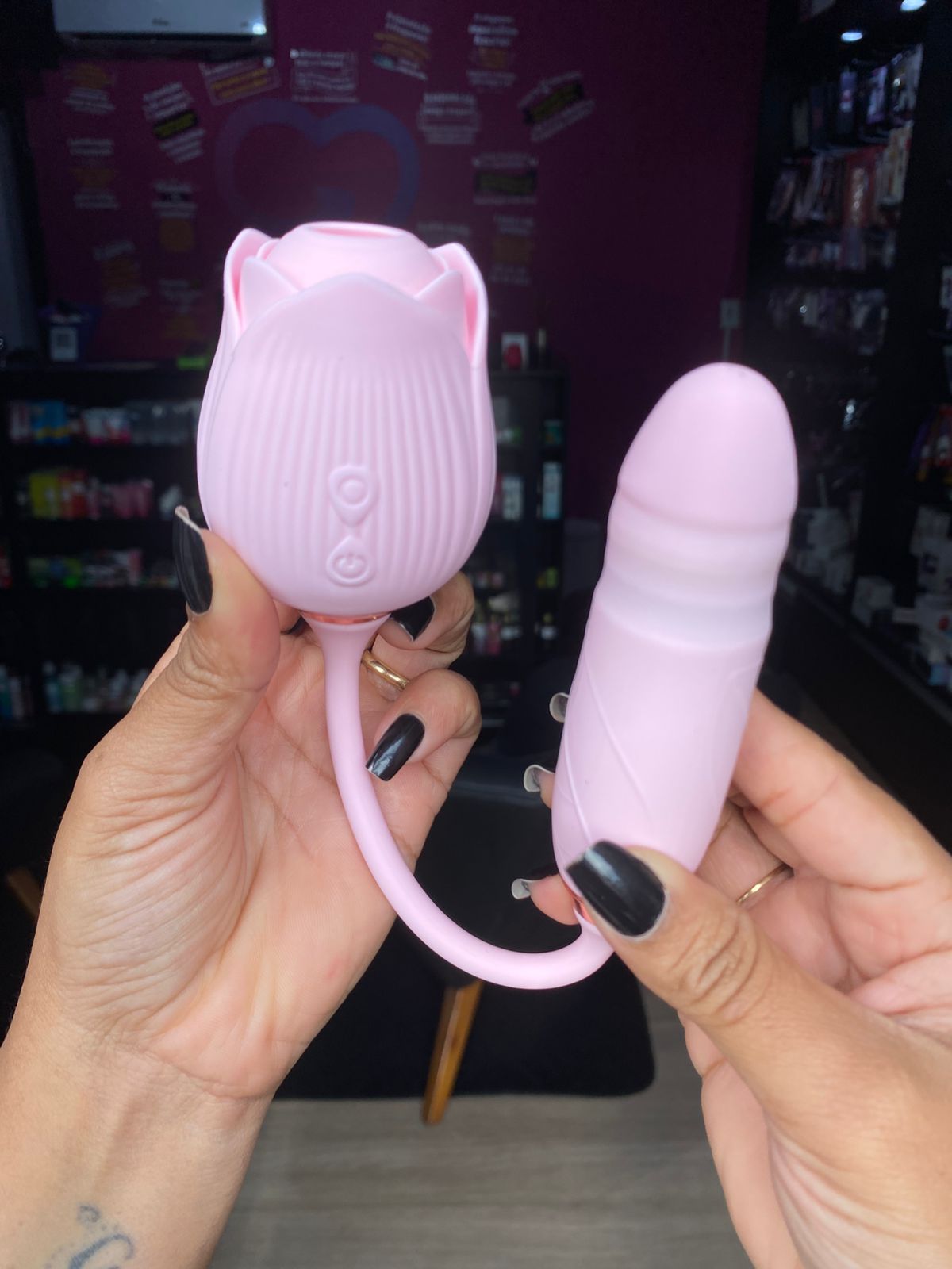 Rosa do Tesão (GOZ by iFody) — Vibrador 2 em 1 Recarregável | Ponto G Vai e Vem + Pulsação Clitoriana