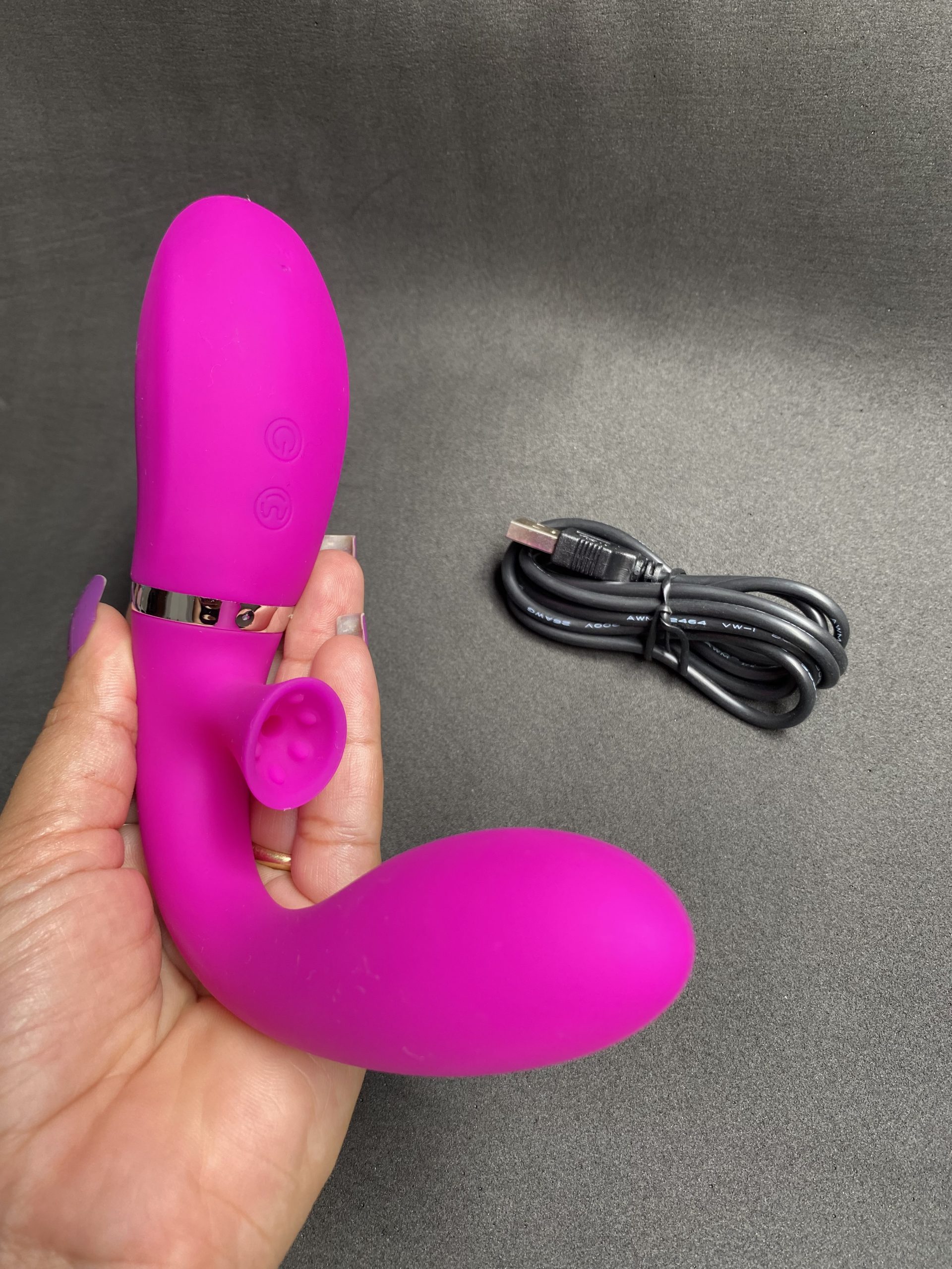 Sugador de clitóris com estimulo no ponto G - 10 intensidades (5627) recarregável — foto 4