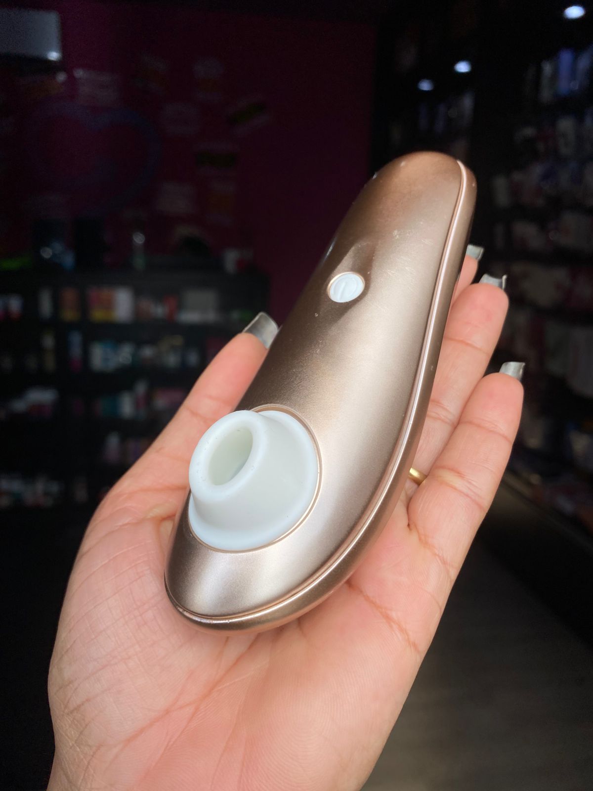 V1br4d0r de cl1t0r1s com pulsação- 10 intensidades (1505) dourado