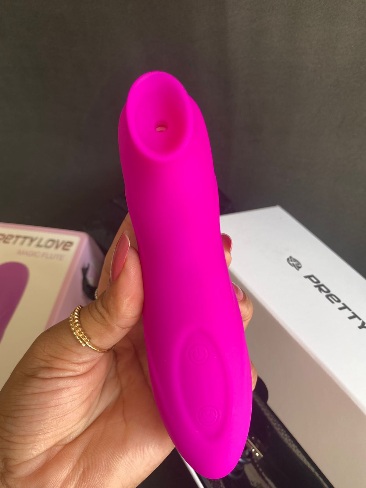 3st1mul4d0r de Cl1t0r1s V1br4ç40 e Sucção - Romance - Pretty Love (5576) roxo