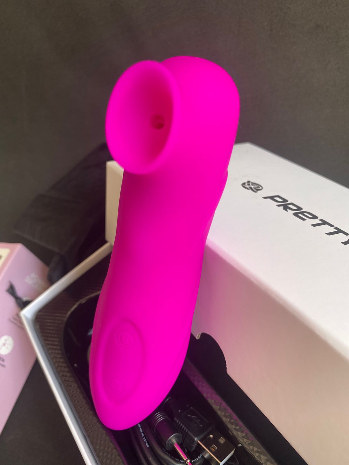 3st1mul4d0r de Cl1t0r1s V1br4ç40 e Sucção - Romance - Pretty Love (5576) roxo