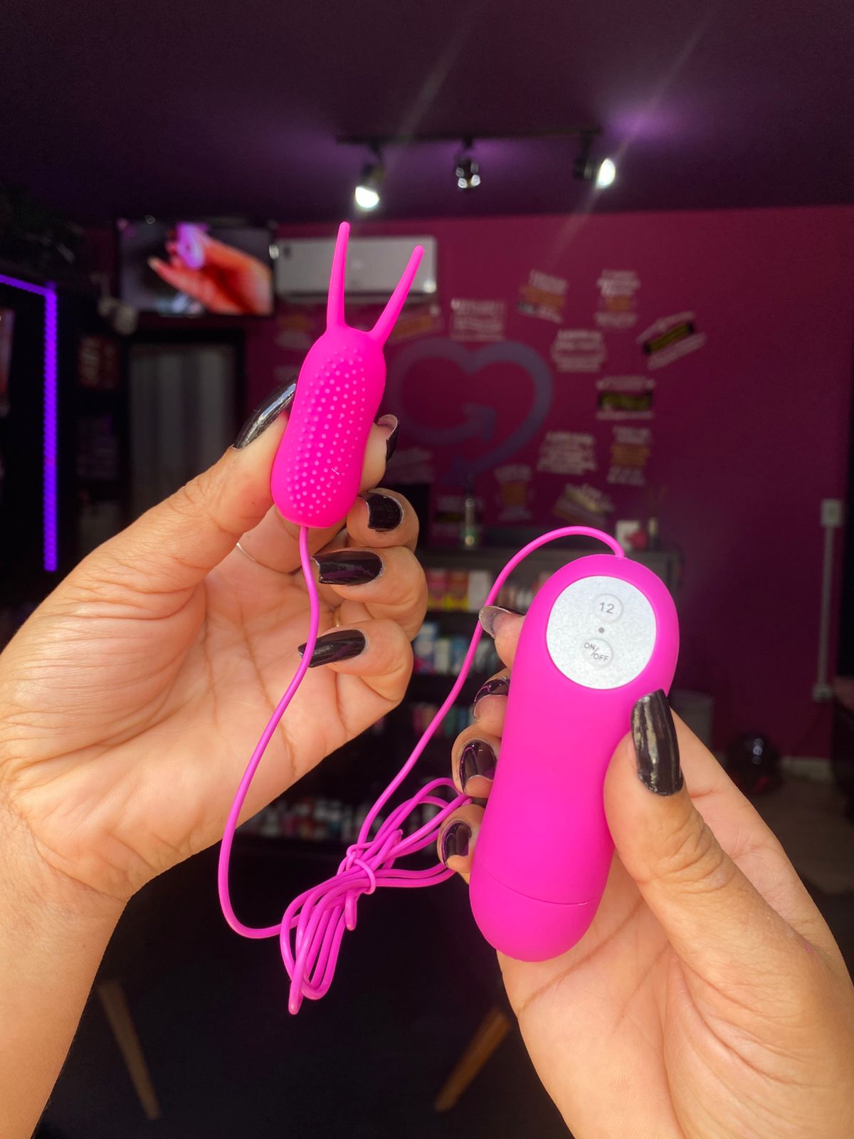 Pretty Love Avery – Cápsula v1br4t0r14 com controle remoto com fio (1582) pilha