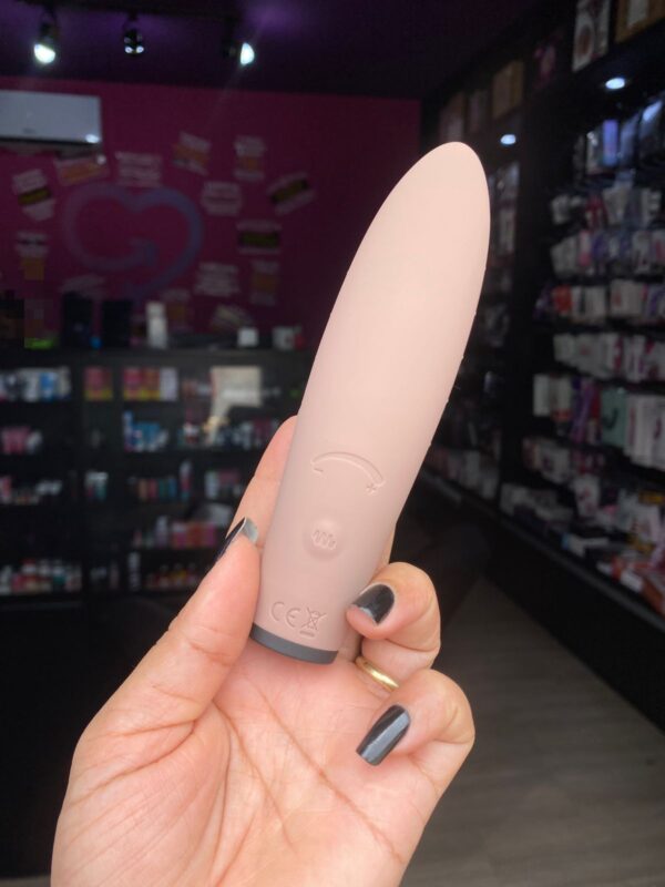 Vibrador de clitóris em formato de língua revestido em silicone liquido 10 intensidades (4287) recarregavél