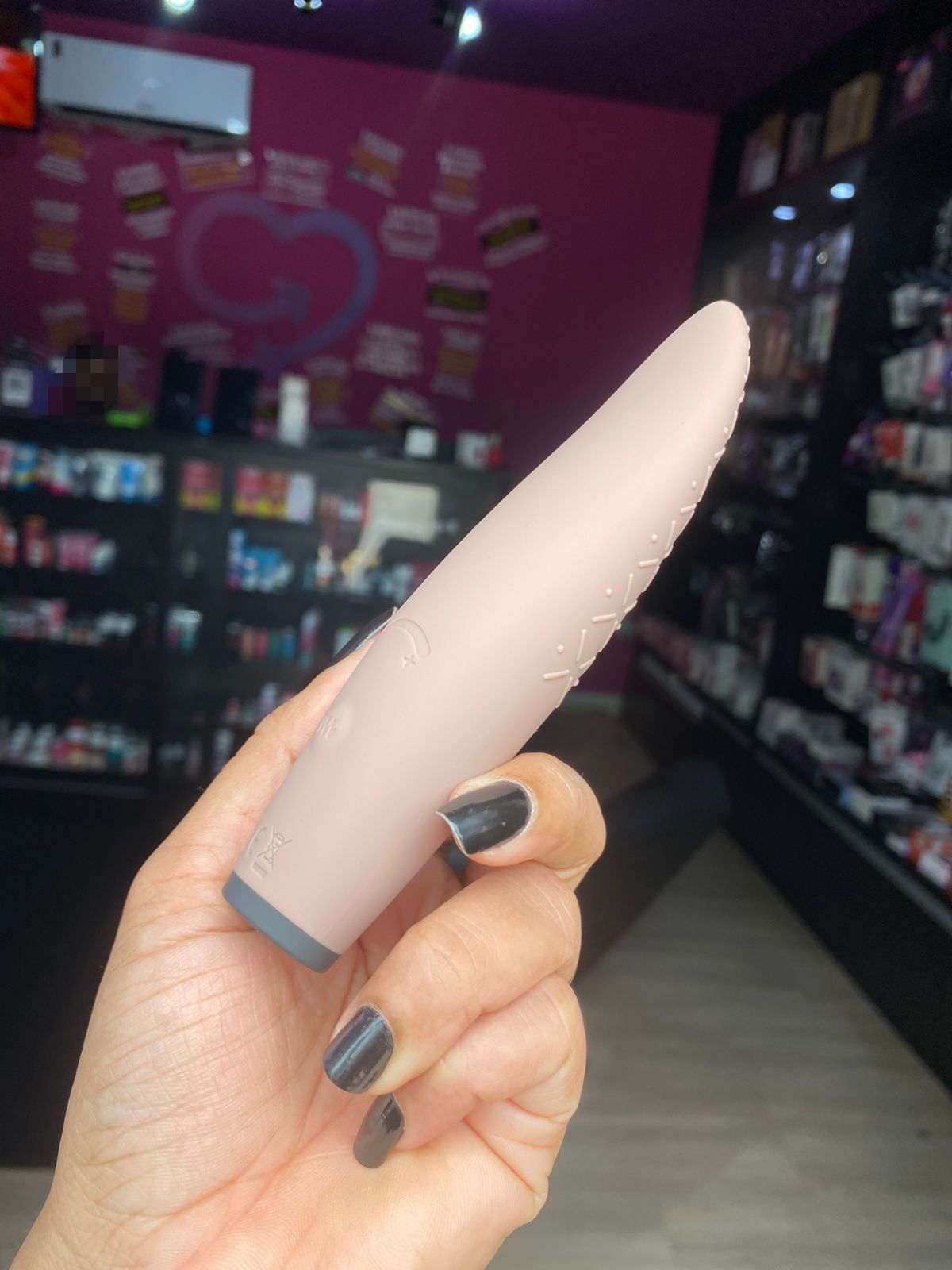 Vibrador de clitóris em formato de língua revestido em silicone liquido 10 intensidades (4287) recarregavél — foto 8