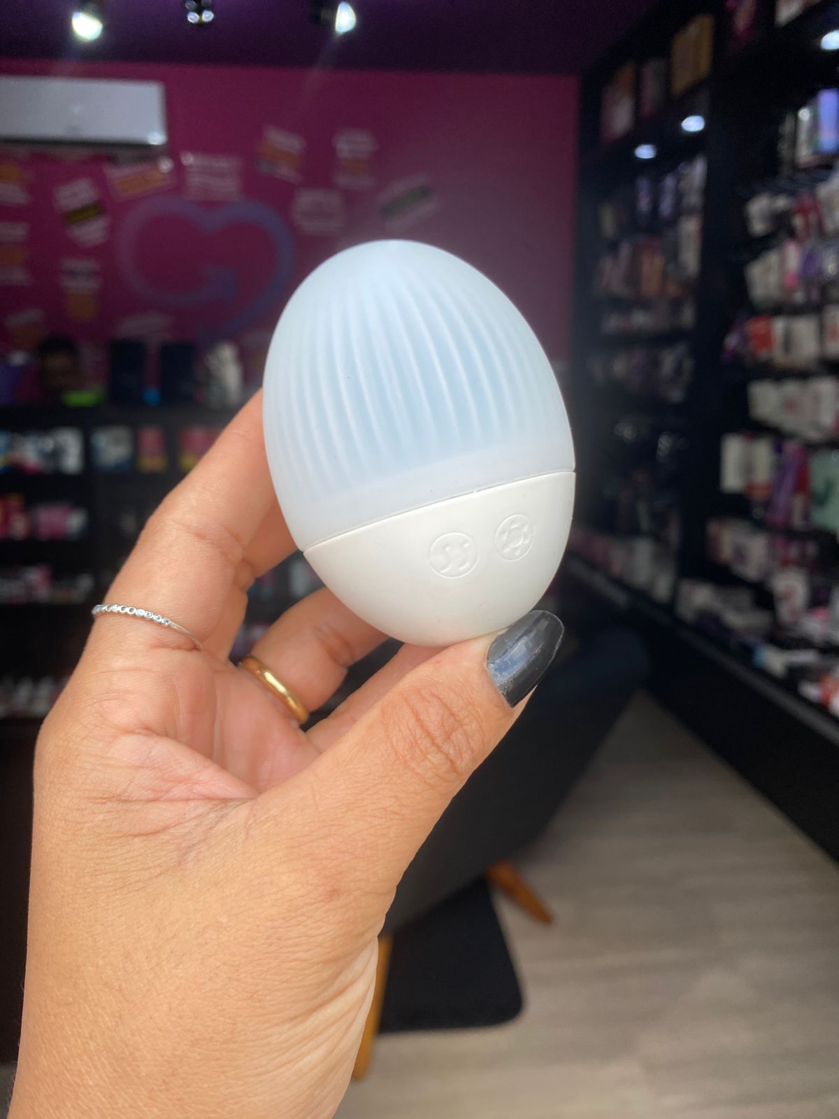 V1br4d0r de cl1t0r1s em formato de lâmpada revestido em silicone 10 intensidades (4521) recarregável