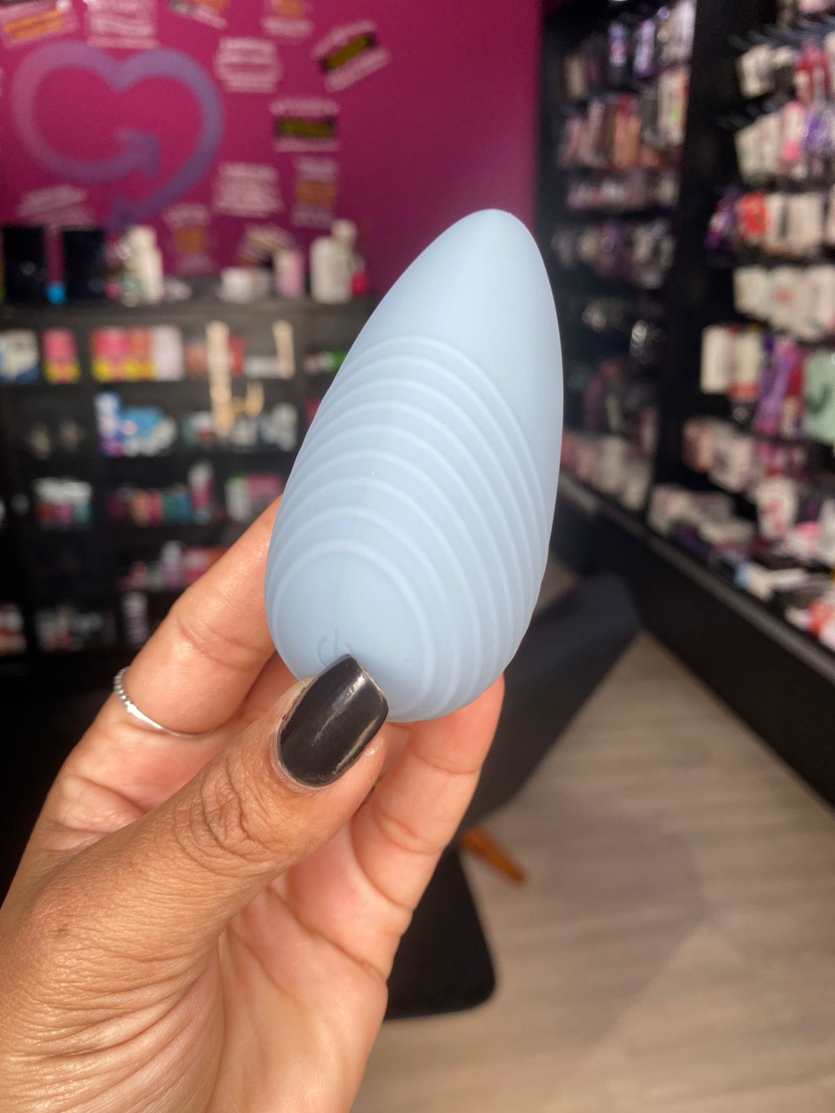 V1br4d0r de cl1t0r1s em formato de gota revestido em silicone liquido 10 intensidades (4245) recarregável