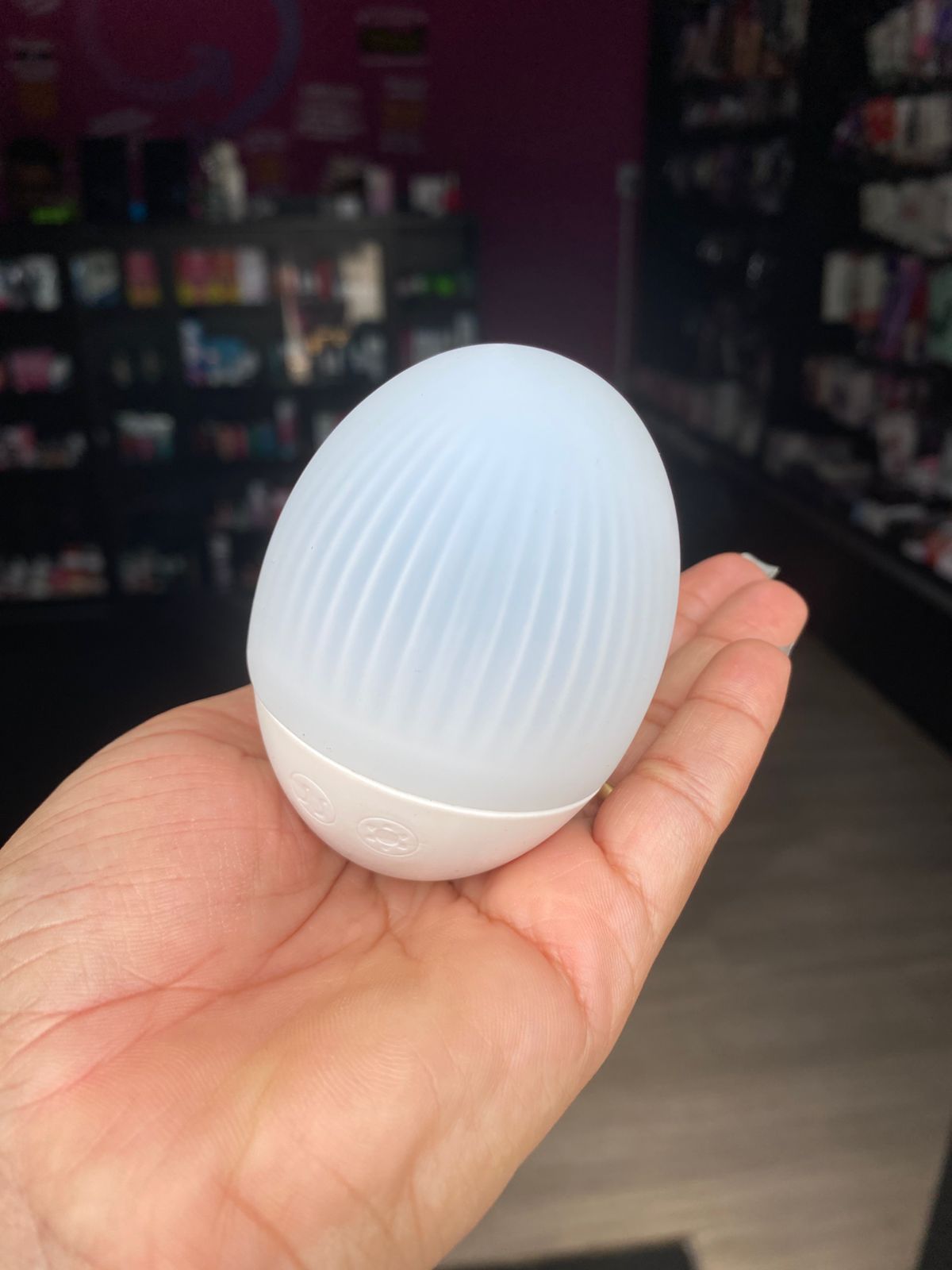 V1br4d0r de cl1t0r1s em formato de lâmpada revestido em silicone 10 intensidades (4521) recarregável