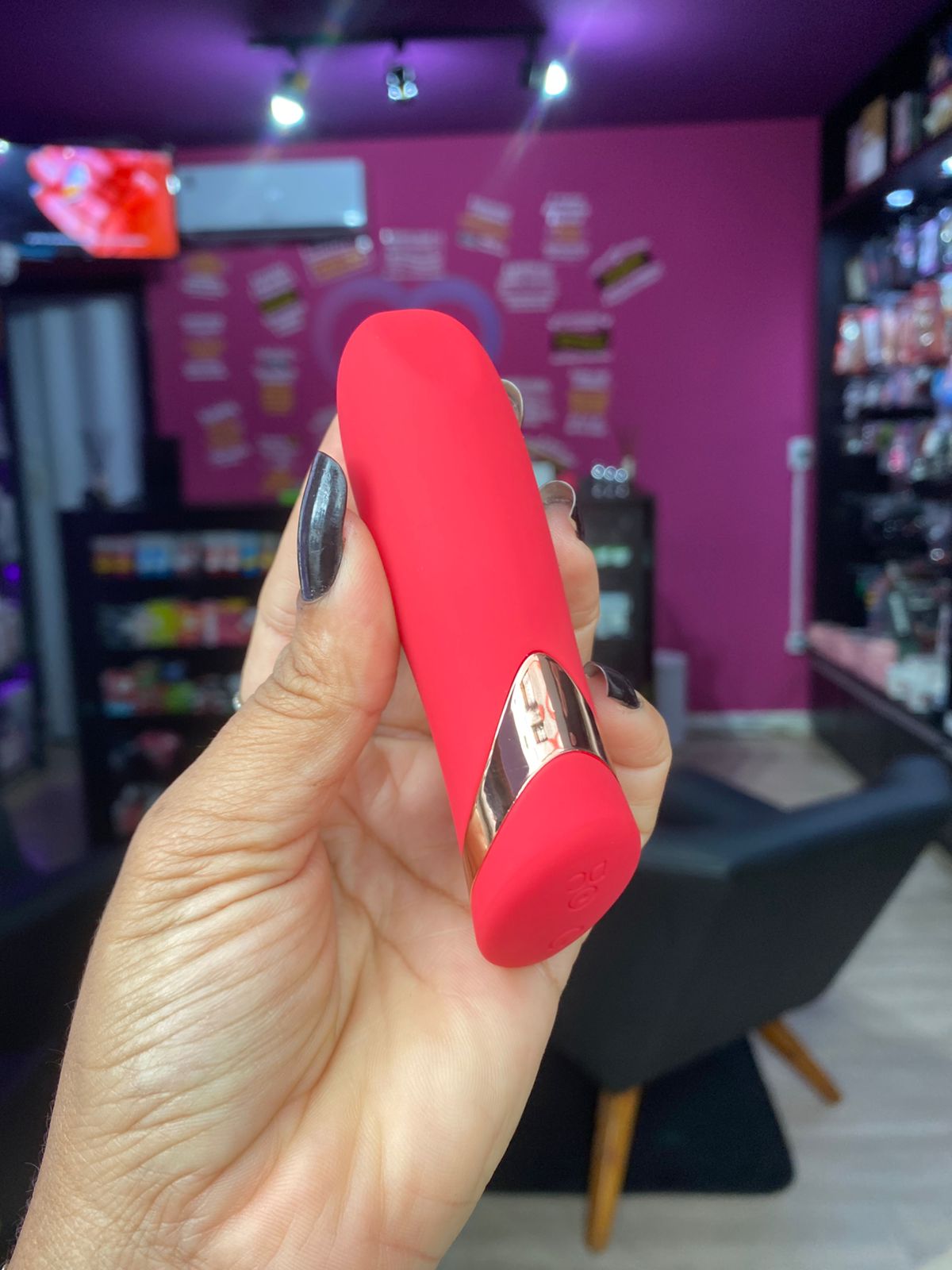 V1br4d0r de cl1t0r1s com 9 intensidades (MV124) recarregável