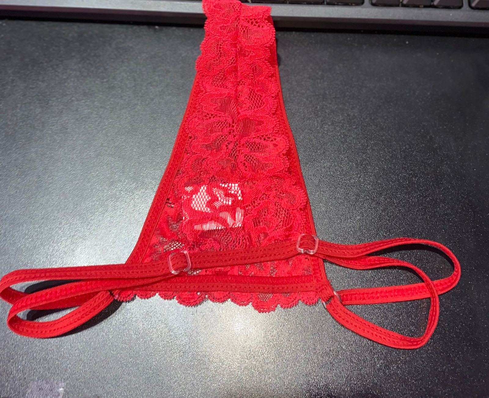 Fio dental em renda vermelho (Tamanho M)