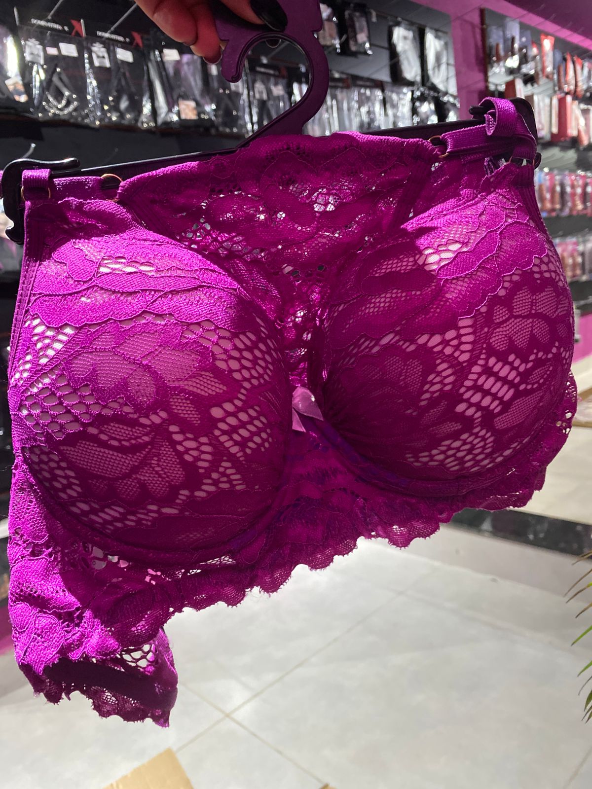 Conjunto Lavínia Em Renda Com Calcinha Fio Dental (GG)