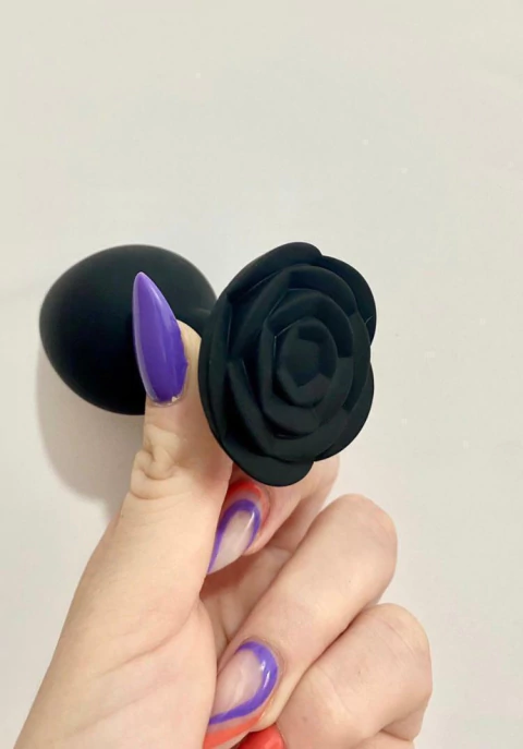 Plug Anal em Silicone com Formato de Flor (DB019) Tamanho P — foto 2