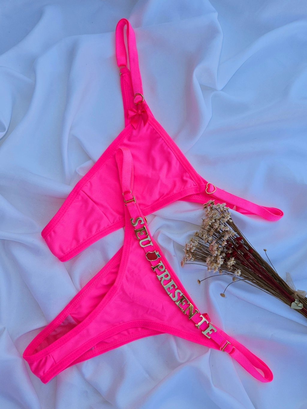 Calcinha personalizável (letras não inclusas) rosa neon — foto 1