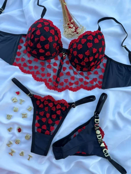 Conjunto (G) com bojo e TULE coração personalizavel (letras não inclusas)