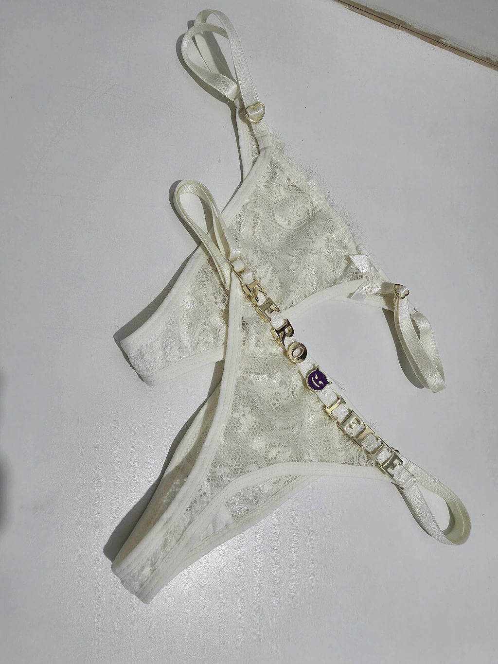 Fio Dental rendada Personalizável (letras não inclusas) creme — foto 1