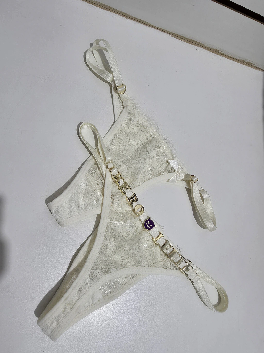 Fio Dental rendada Personalizável (letras não inclusas) creme — foto 3
