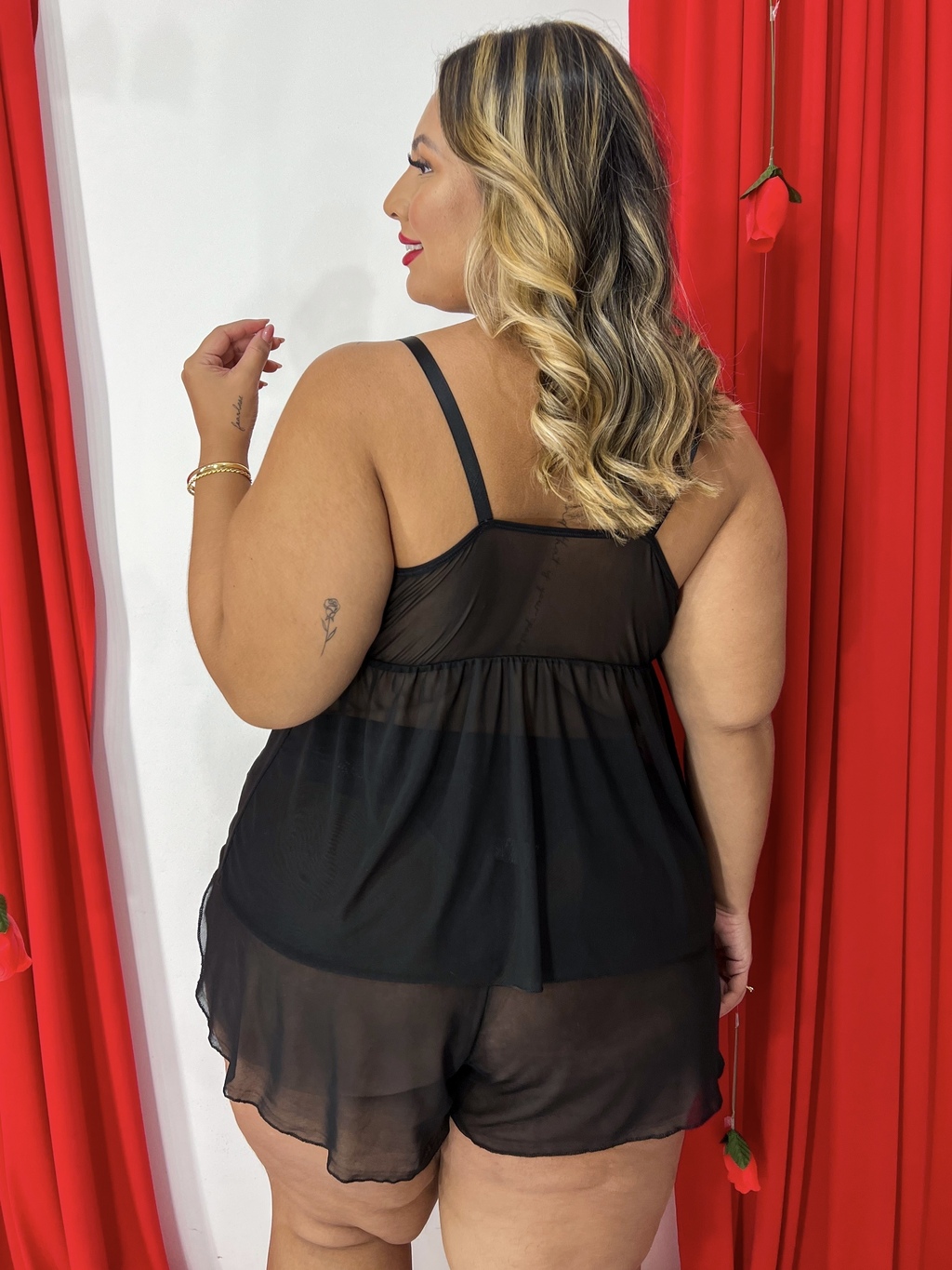 Babydool Esther + calcinha PLUS (XG) Preto — foto 6