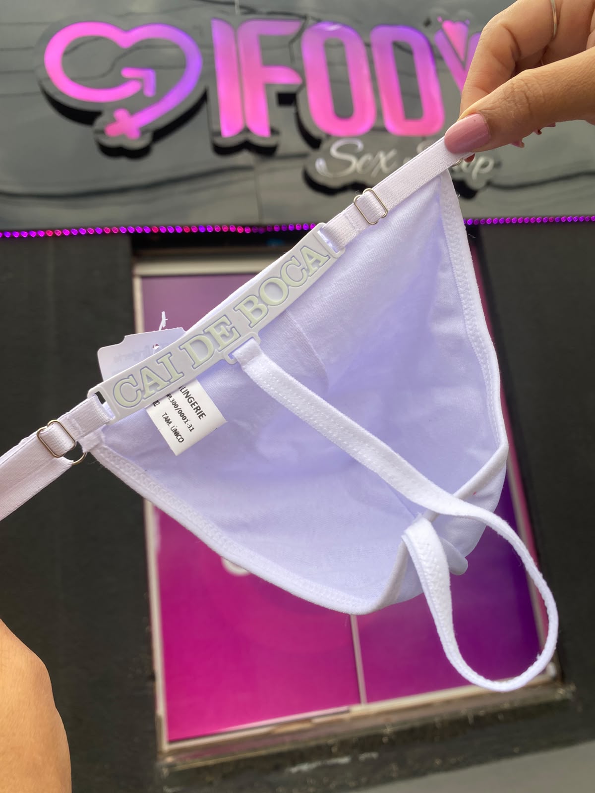 Cueca Fio Dental com Frases Neon (cai de boca) Brilha no Escuro (0012) — foto 1
