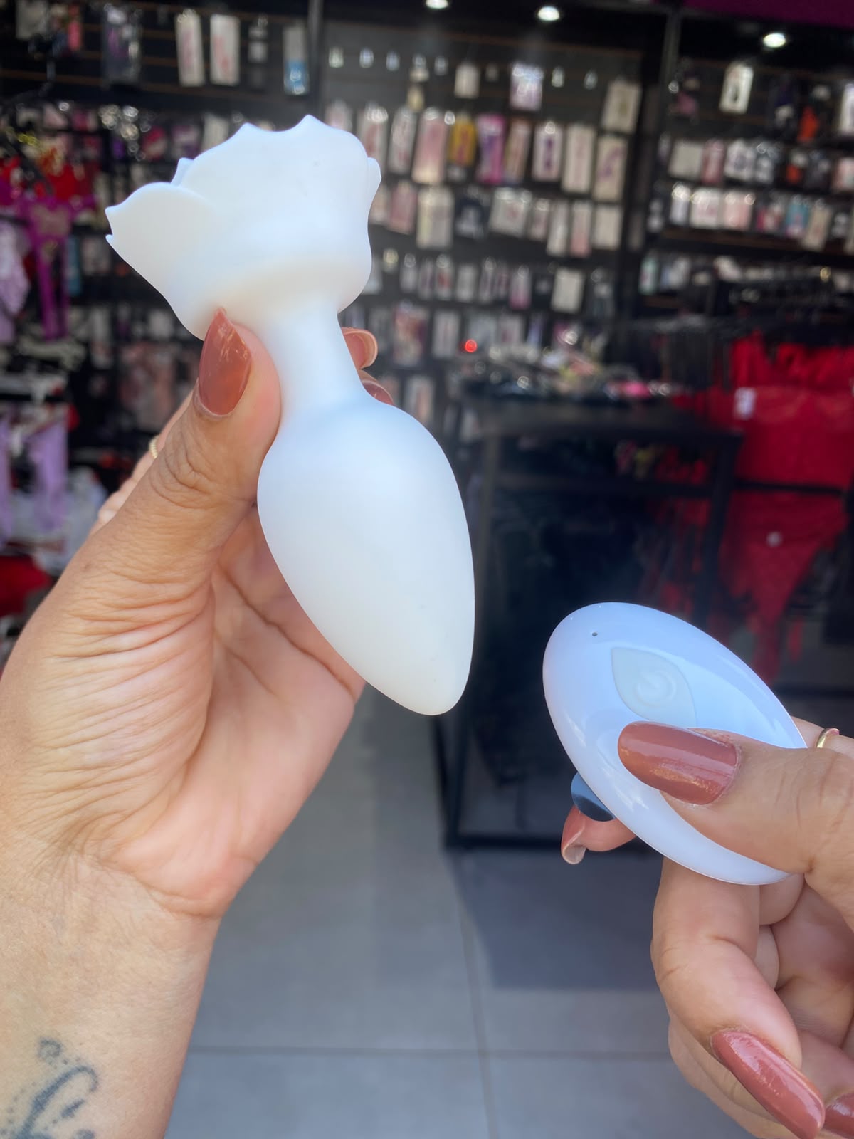 Plug Anal em Formato de Flor com Controle Remoto (6079) Recarregável — foto 4
